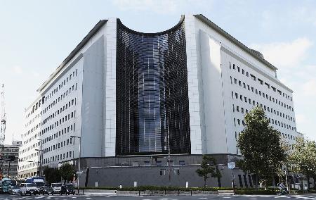 バイクで警官はねた殺人未遂容疑　大阪府警、１６歳高校生逮捕