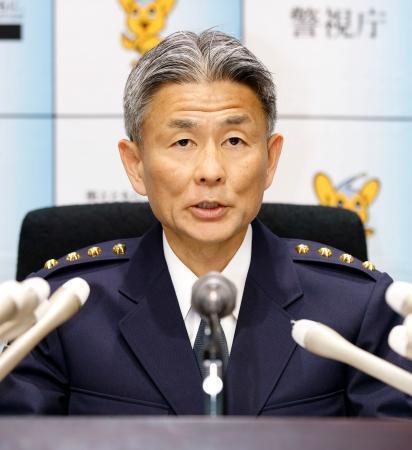 　警視庁の第１０１代警視総監に就任し記者会見する筒井洋樹氏＝２３日午前、警視庁本部