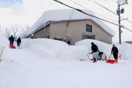投開票日は大雪の恐れ 日本海側、期日前活用を