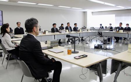 　侮辱罪の適用状況を検証する有識者検討会＝９日午前、法務省