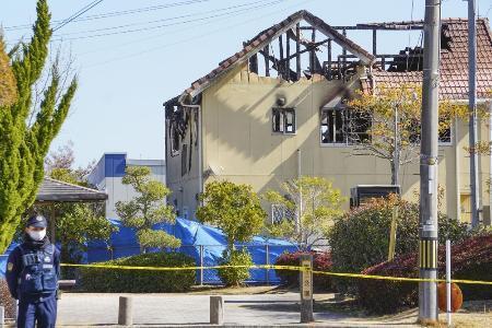 東広島・男性殺害、住宅に放火か　女性もやけど