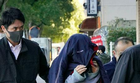 図書館３人刺傷、容疑者宅を捜索　福岡、男を殺人未遂容疑で