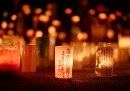 被災地で犠牲者悼む光のイベント　「未来へ希望消さない」
