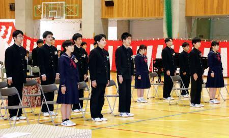 今春閉校の２中学で卒業式、輪島　地震経験「心強くなった」