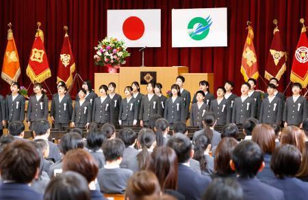 輪島、今春閉校の小学校で卒業式　「仲間と出会えて良かった」