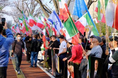 「自由なイランへ支援を」　外務省前で民主化求めデモ