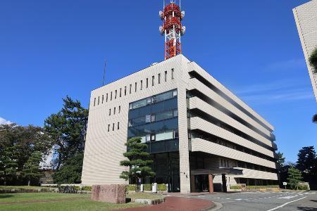 ７０代母親遺体、自宅に放置疑い　４４歳息子逮捕「覚えていない」