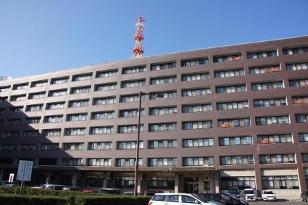 　三重県庁＝津市