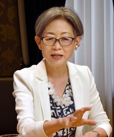 　アイヌ民族の遺骨収集について取材に応じる東大の林香里理事・副学長＝９日、東京都文京区