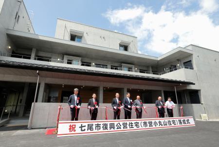 　能登半島地震の被災地で初めて完成した災害公営住宅の落成式＝２３日午前、石川県七尾市