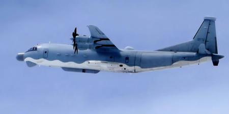 　中国軍のＹ９情報収集機＝６日（防衛省統合幕僚監部提供）