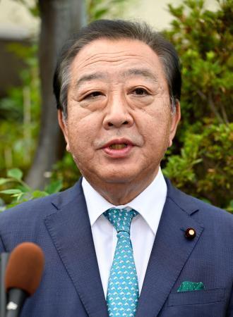 　立憲民主党代表選への立候補を表明する野田元首相＝２９日午前、千葉県習志野市