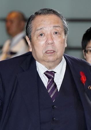 　村上誠一郎総務相