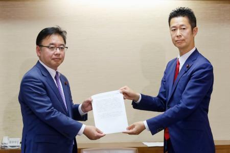 立民、給付低下見込みで底上げを　年金改革、修正案を自民党に提示