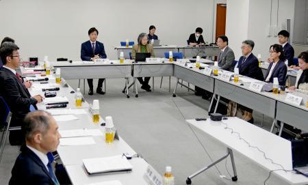 外国人政策、有識者が議論　政府設置会議の初会合