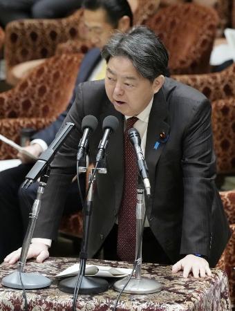 選挙運動の労務費で報告書訂正へ 林総務相「11人実態合致せず」