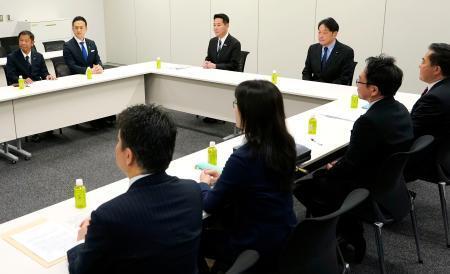 装備輸出緩和へ２月に提言まとめ　自民と維新、殺傷武器も検討
