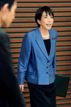 首相、総裁選の慰労会出席　自民古屋氏ら支援議員と