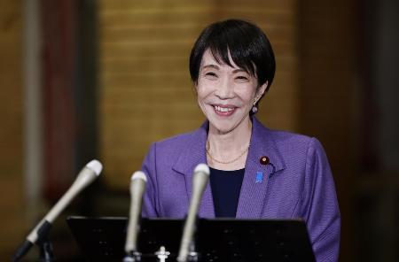 首相、箱根駅伝Ｖの青学大に祝意　国家経営「坂が何度も」