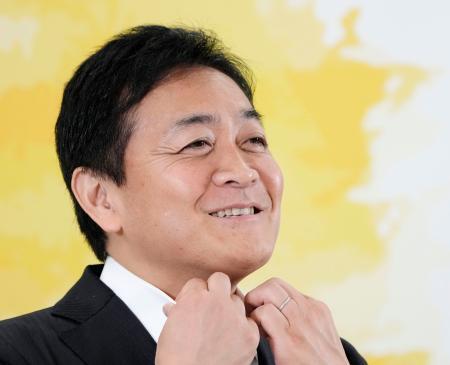 　記者会見する国民民主党の玉木代表＝１９日午前、国会
