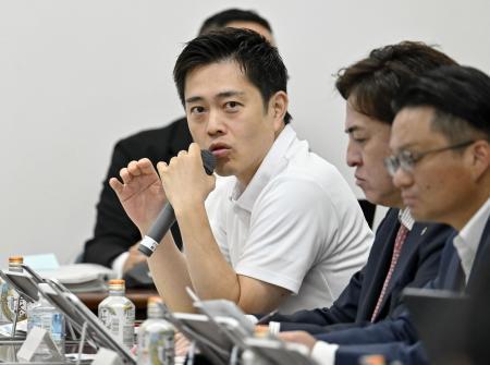 　大阪府と市の法定協議会で発言する吉村洋文知事＝２６日午前、大阪市役所