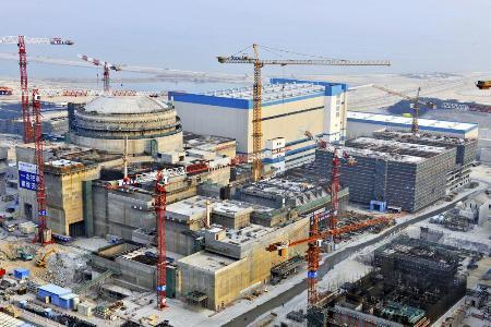 　建設中の台山原発＝２０２１年、中国広東省台山市（ＣＮＳ＝共同）