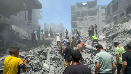 ガザ北部攻撃、４２人死亡　南部避難地域では２５人
