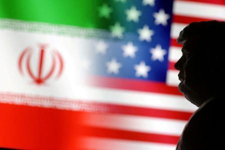 イランへの軍事力行使に言及　トランプ氏、交渉控え圧力