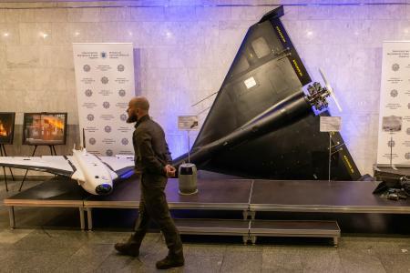 　ウクライナ・キーウで展示されたイラン製無人機シャヘド＝２月（ゲッティ＝共同）