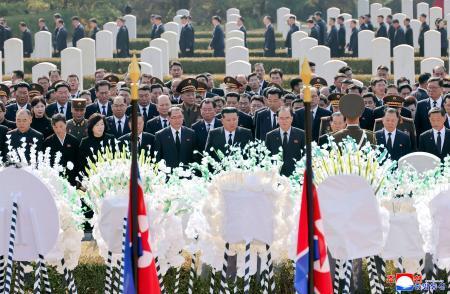北朝鮮で金永南氏の国葬　９７歳で死去