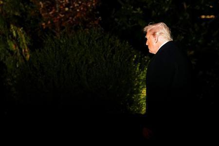 エプスタイン疑惑の資料公開追認　トランプ氏、消極姿勢を一転