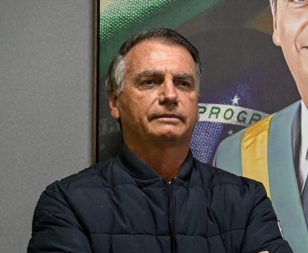 ブラジル前大統領を拘束　監視装置破壊で逃亡の恐れ