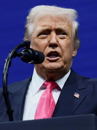 「選挙否定派」の釈放要求　トランプ氏、西部州に圧力