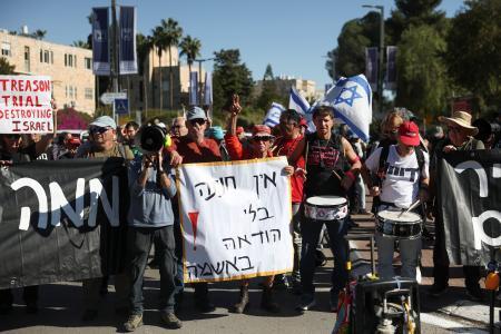 ネタニヤフ首相が恩赦支援を要請　電話会談でトランプ米大統領に