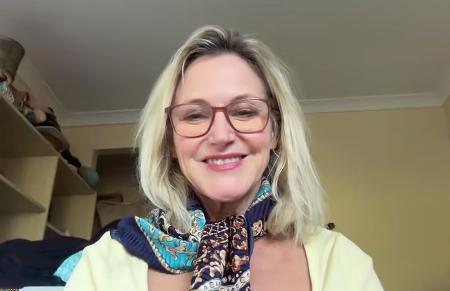 　オンラインで単独インタビューに応じるＩＣＡＮのメリッサ・パーク事務局長＝１４日（共同）