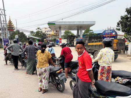 中東情勢で交通燃料不足　ミャンマー、国軍空爆継続