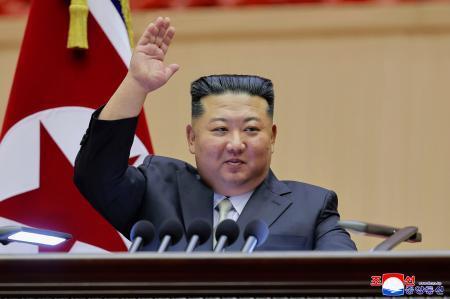　「全国教員大会」に臨む北朝鮮の金正恩朝鮮労働党総書記＝２日、平壌（朝鮮中央通信＝共同）