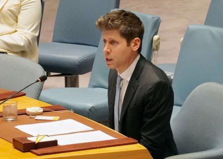 　２３日、国連安全保障理事会の会合で発言する米オープンＡＩのサム・アルトマンＣＥＯ＝ニューヨーク（共同）