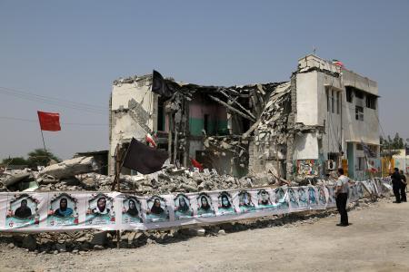 　攻撃で破壊されたイラン南部ミナブの小学校＝９月（ゲッティ＝共同）