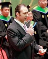 鳴戸親方「最先端のトレーニング学ぶ」