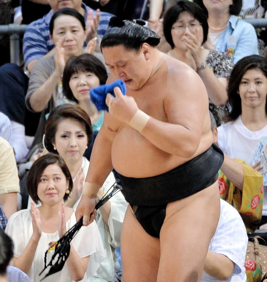 旭天鵬、涙の引退「声援がすごかった」/相撲/デイリースポーツ online