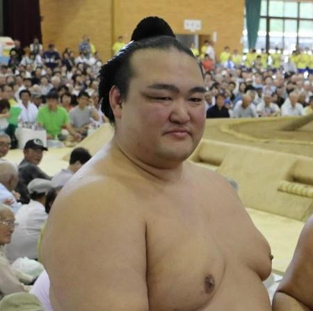 天風に稽古をつけた稀勢の里