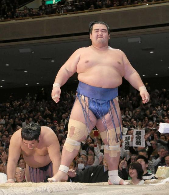 琴奨菊１０年ぶり日本出身力士Ｖへ王手