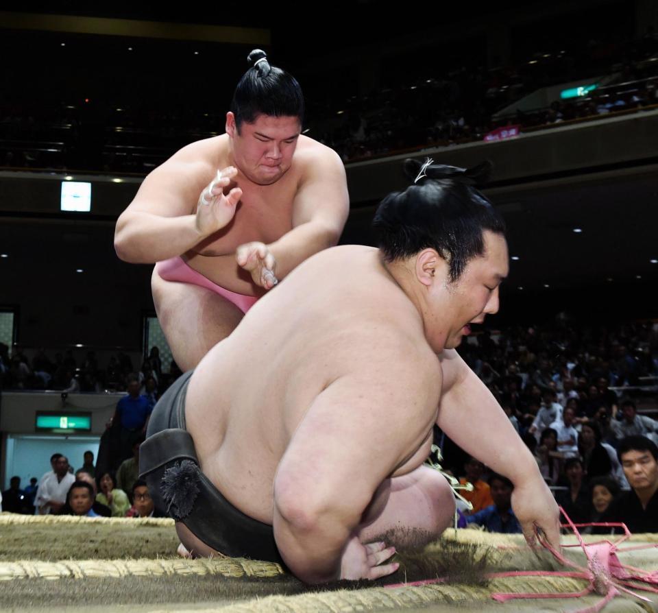 宇良５連勝 佐藤を追走 長丁場を痛感 相撲 デイリースポーツ Online