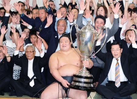 豪栄道が15戦全勝で初優勝/相撲/デイリースポーツ online
