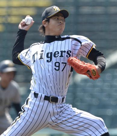 　８回、満塁のピンチをピシャリと抑えた阪神・玉置（撮影・保田叔久）