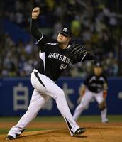 　力投する阪神・メッセンジャー（撮影・吉澤敬太）