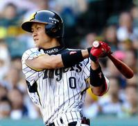 　オープン戦で一発を狙う大和