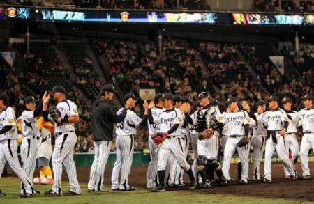 　巨人との合同チームを結成し、甲子園で大リーグ選抜と対戦することが明らかになった阪神ナイン