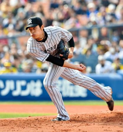 ６回２失点と好投した阪神・藤浪晋太郎＝横浜スタジアム（撮影・園田高夫）